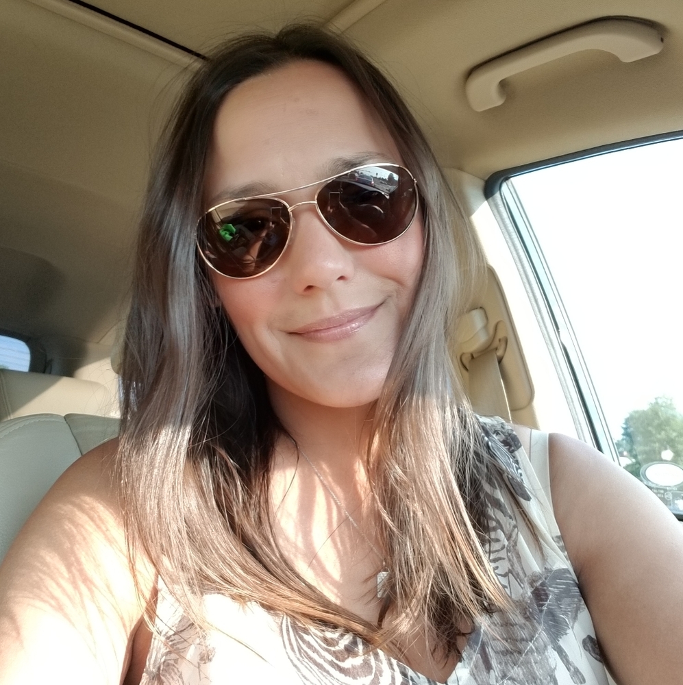 Meet your Posher, Teresa